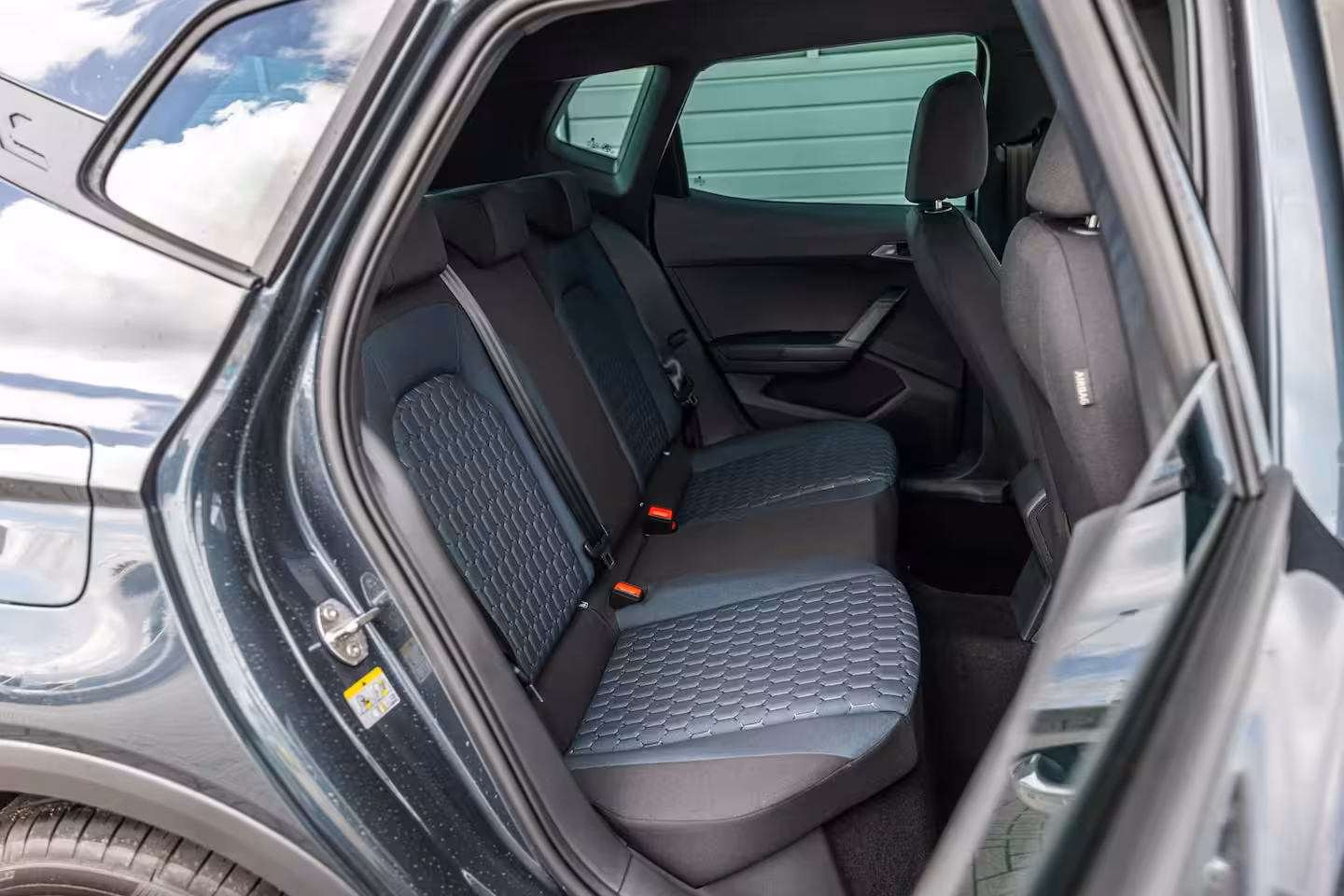 Seat Arona 1.0 EcoTSI 95pk Style Business Connect | Achteruitrijcamera | Cruise Control