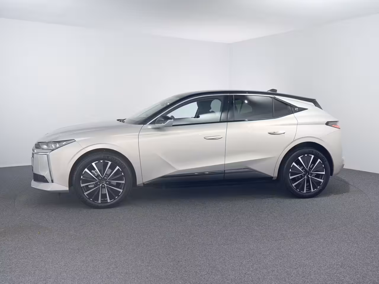 DS 4 4 N°4 Pallas - E-Tense | Achteruitrijcamera | Parkeersensoren vóór en achter | Rear traffi