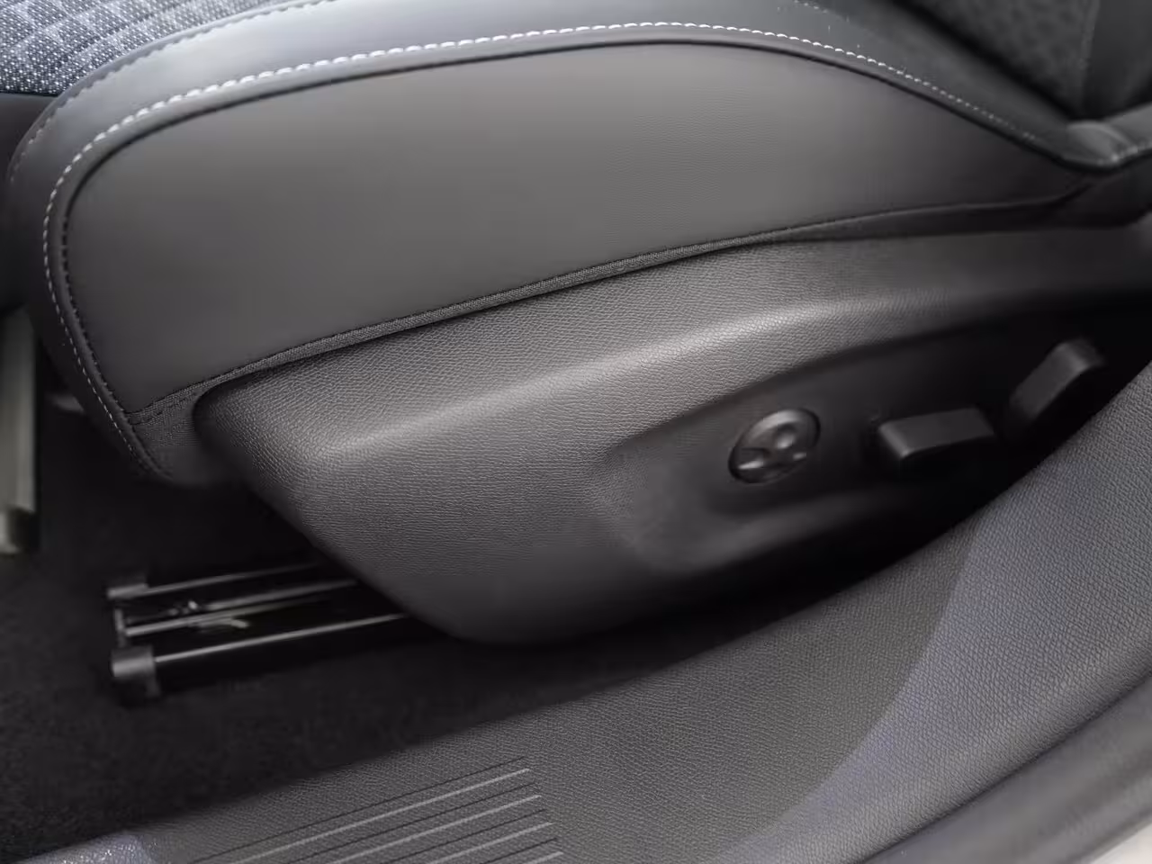 DS 4 4 N°4 Pallas - E-Tense | Achteruitrijcamera | Parkeersensoren vóór en achter | Rear traffi