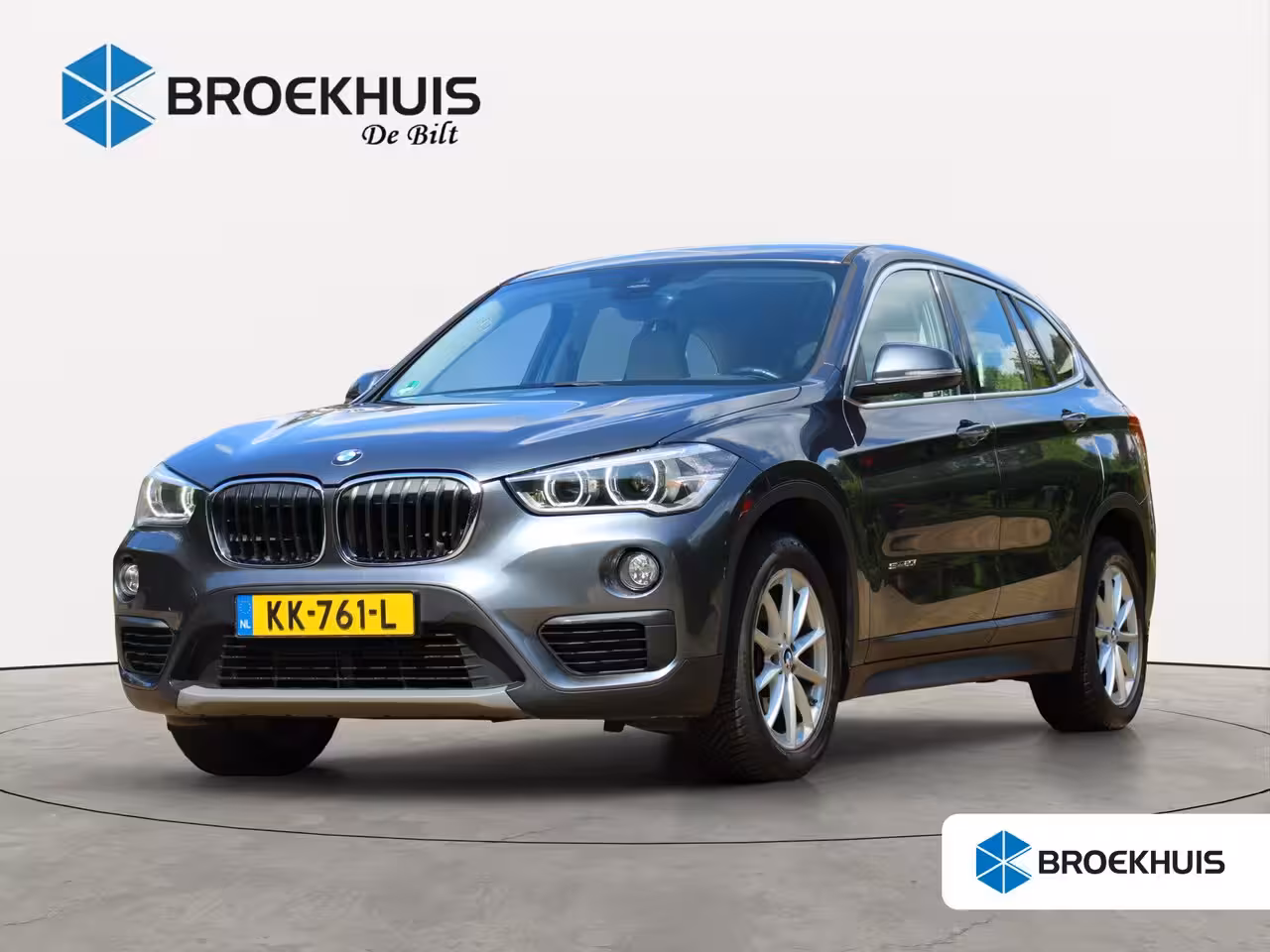 BMW X1 sDrive20i Centennial High Executive | NL-AUTO | TREKHAAK | STOELVERWARMING | DEALER OH | P