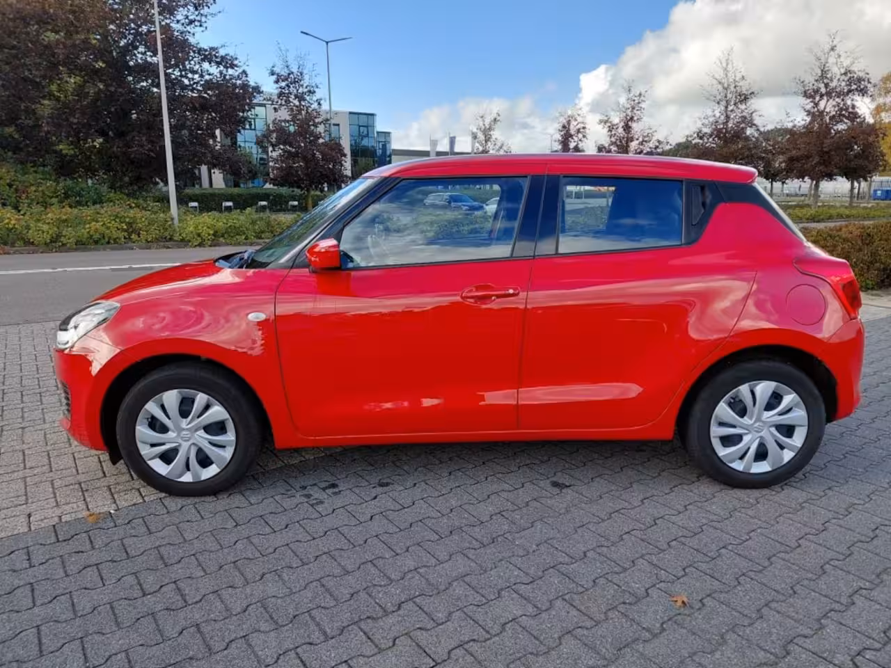 Suzuki Swift 1.2 COMFORT DAB+ ADDAPTIVE CRUISECONTROL BLUETOOTH