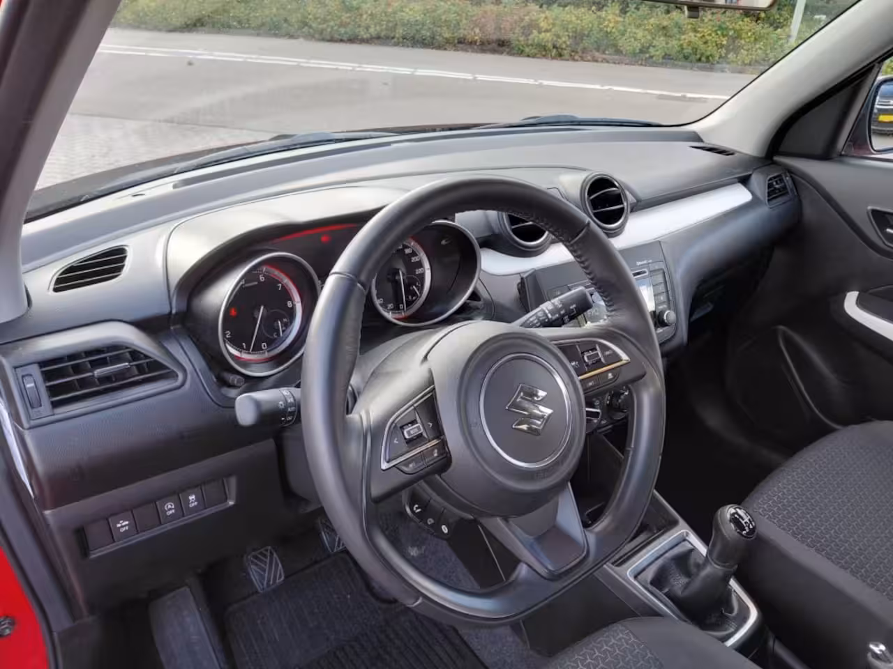 Suzuki Swift 1.2 COMFORT DAB+ ADDAPTIVE CRUISECONTROL BLUETOOTH