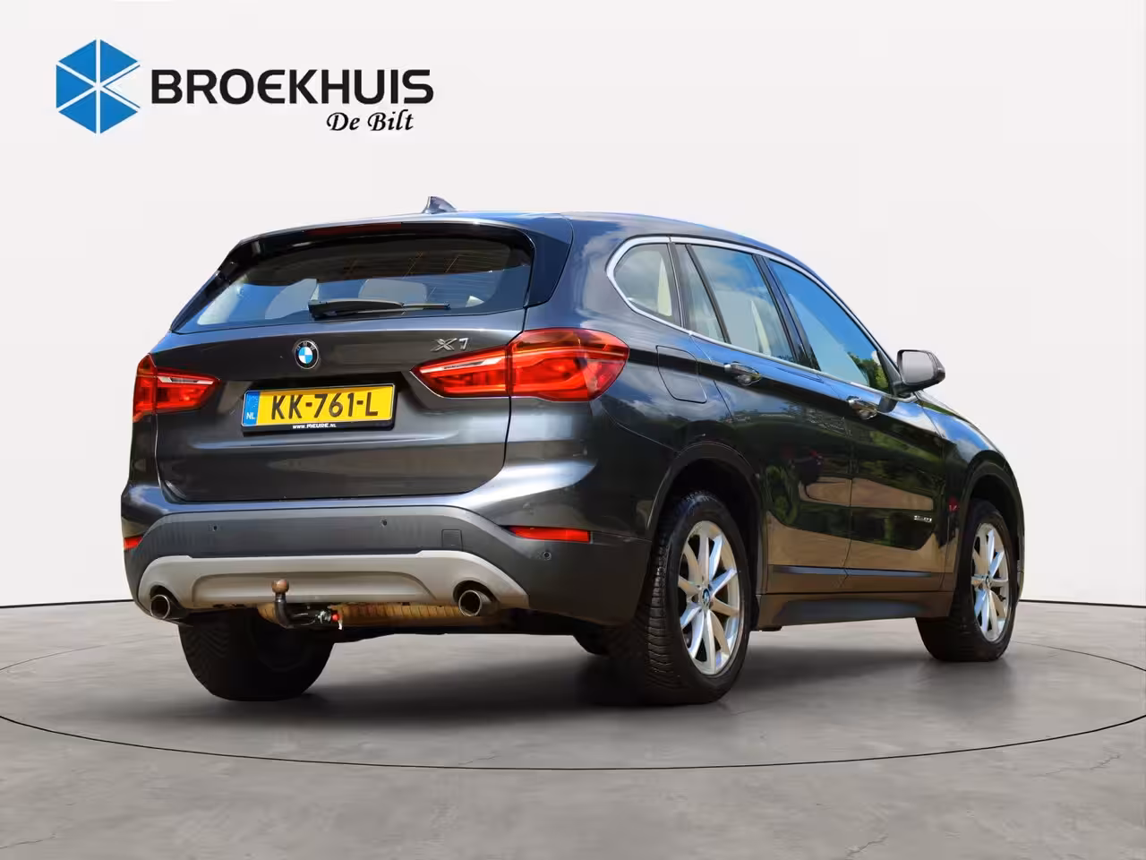 BMW X1 sDrive20i Centennial High Executive | NL-AUTO | TREKHAAK | STOELVERWARMING | DEALER OH | P