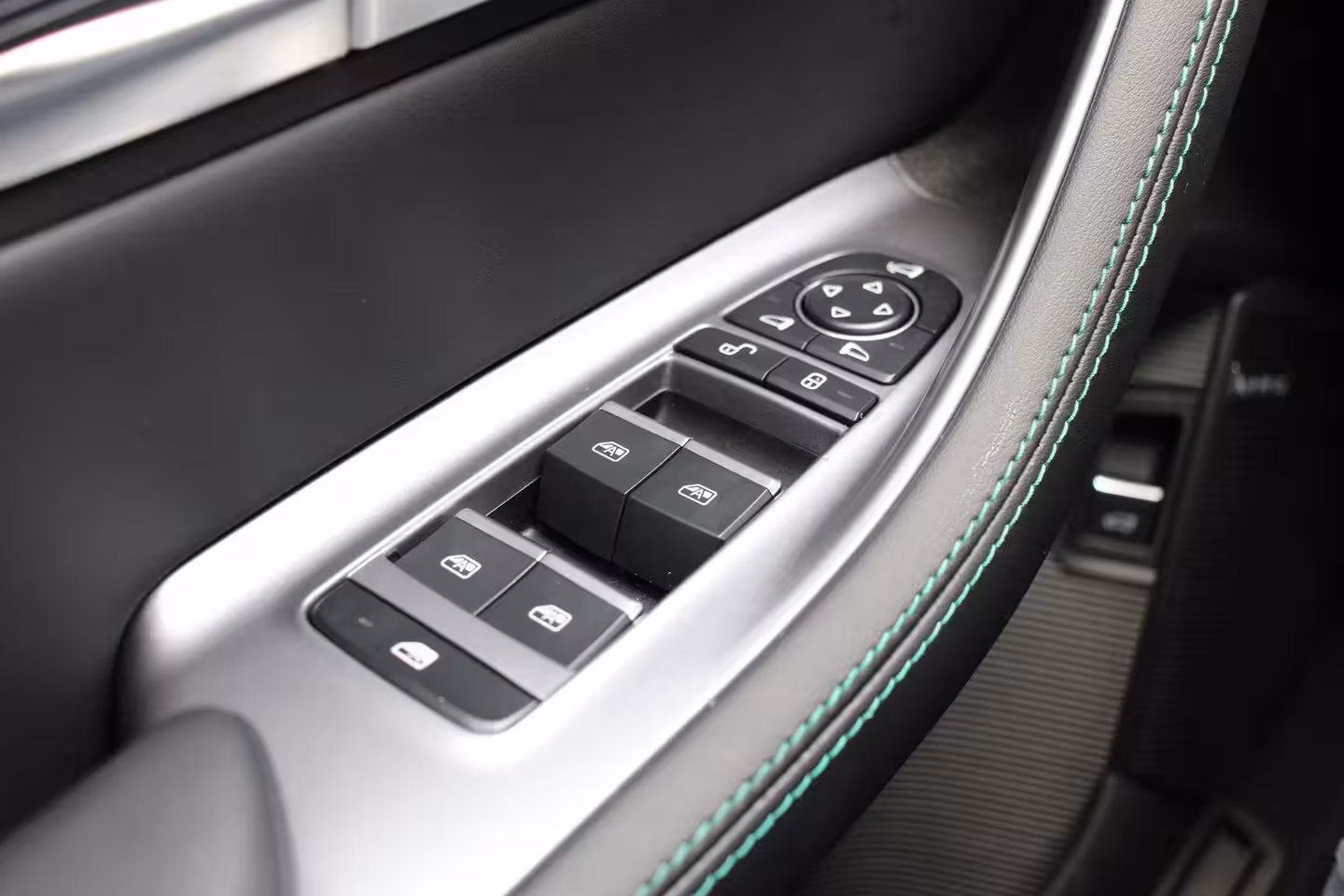 BYD Seal U 1.5 DM-i FWD Comfort | PANODAK | ADAPTIVE CRUISE | STOEL VERWARMING + VERKOELING | DODE HO