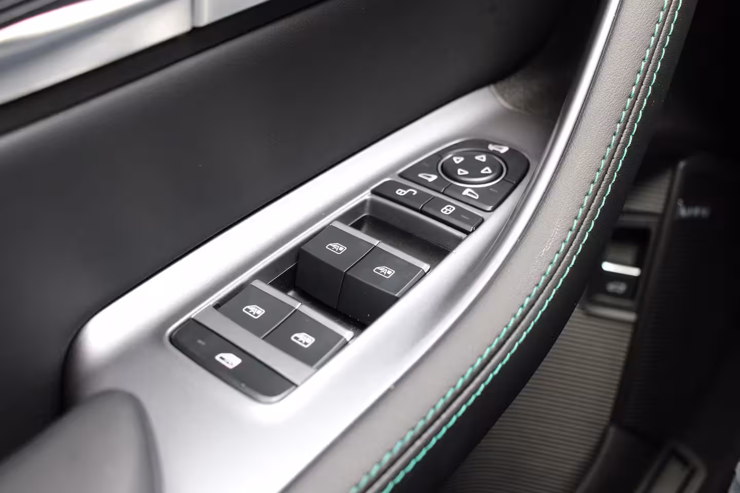 BYD Seal U 1.5 DM-i FWD Comfort | PANODAK | ADAPTIVE CRUISE | STOEL VERWARMING + VERKOELING | DODE HO