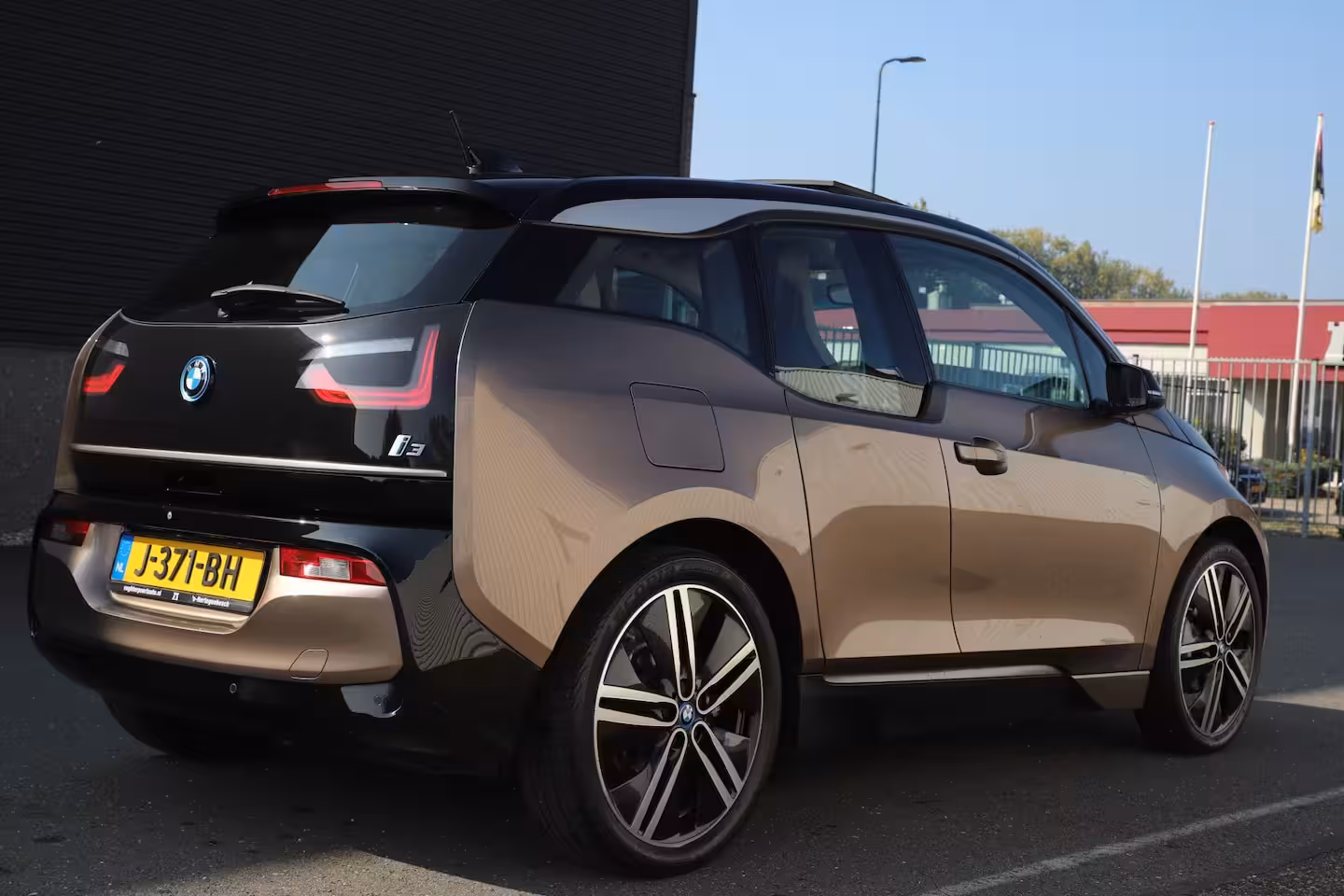 BMW i3 Executive 120Ah 42 kWh/*Lodge*/Navi-Pro/Camera/W-pomp/20"/3-fase