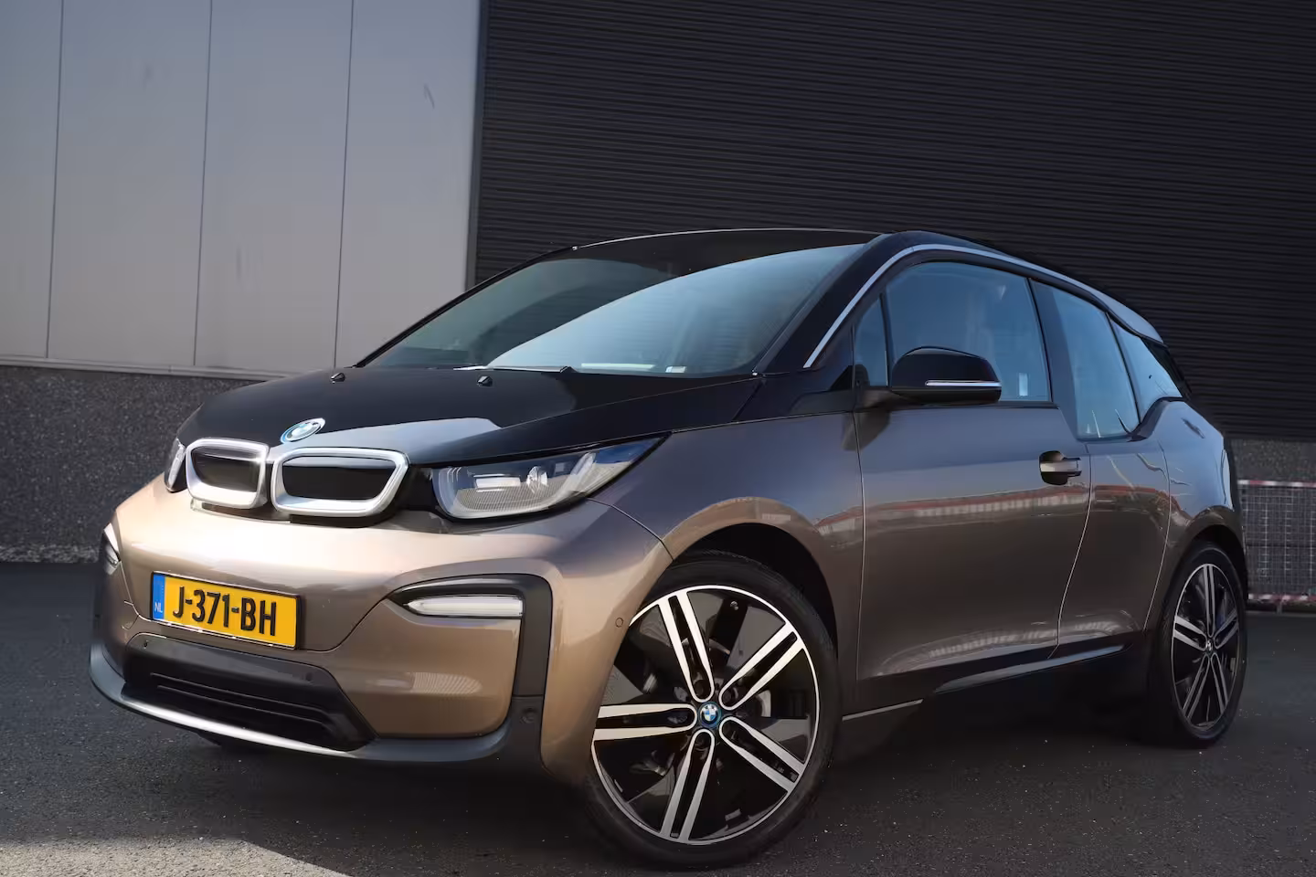 BMW i3 Executive 120Ah 42 kWh/*Lodge*/Navi-Pro/Camera/W-pomp/20"/3-fase