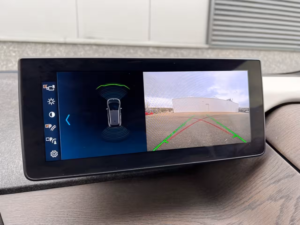 BMW i3 Executive 120Ah 42 kWh/*Lodge*/Navi-Pro/Camera/W-pomp/20"/3-fase