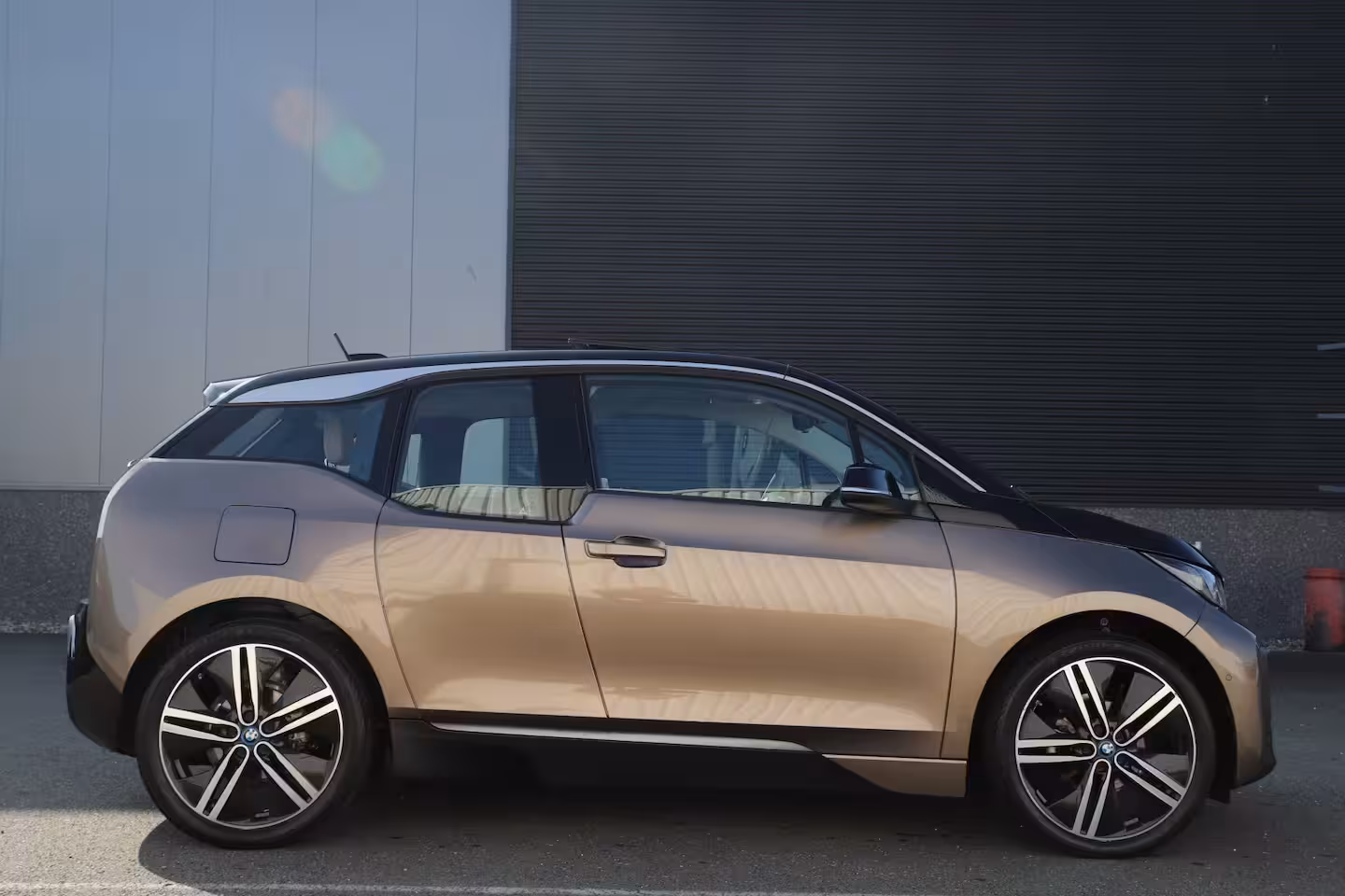 BMW i3 Executive 120Ah 42 kWh/*Lodge*/Navi-Pro/Camera/W-pomp/20"/3-fase