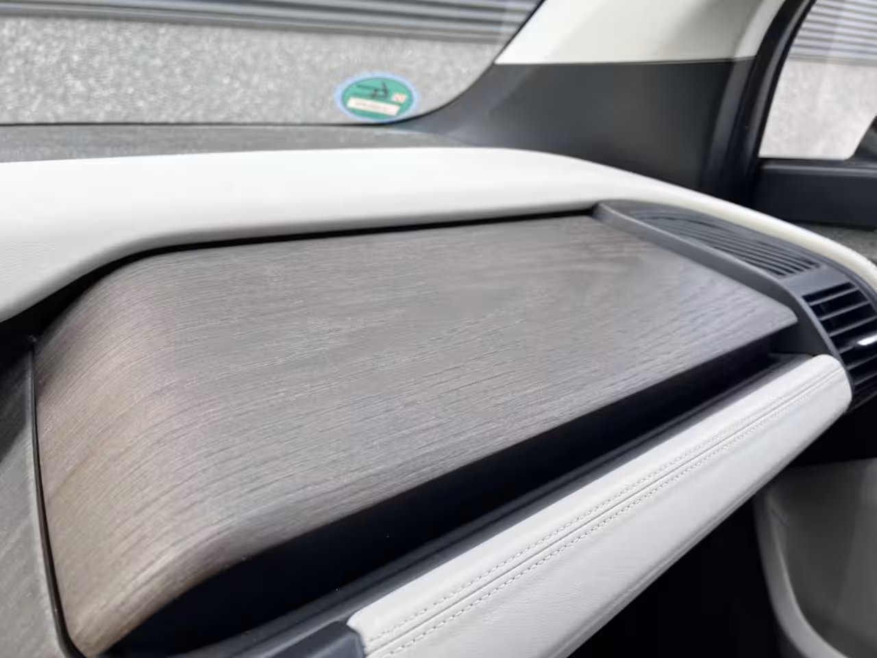 BMW i3 Executive 120Ah 42 kWh/*Lodge*/Navi-Pro/Camera/W-pomp/20"/3-fase