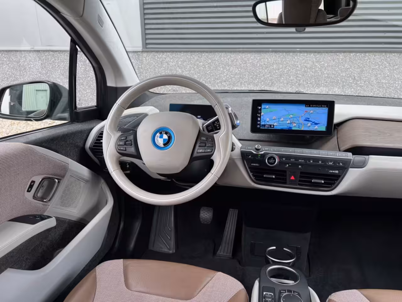 BMW i3 Executive 120Ah 42 kWh/*Lodge*/Navi-Pro/Camera/W-pomp/20"/3-fase