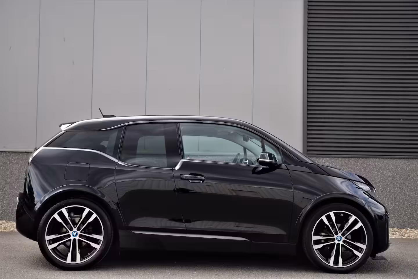 BMW i3 S Executive 120Ah/42 kWh/Sunroof/H-Kardon/Carplay/W-pomp/20"