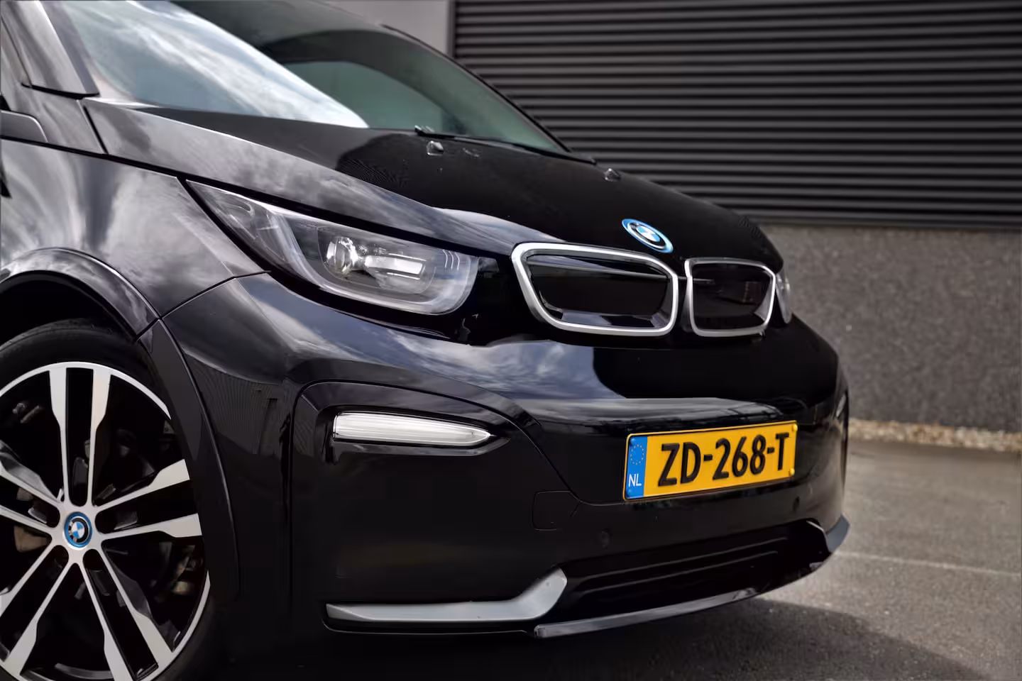 BMW i3 S Executive 120Ah/42 kWh/Sunroof/H-Kardon/Carplay/W-pomp/20"