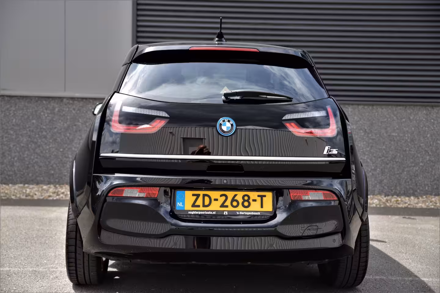 BMW i3 S Executive 120Ah/42 kWh/Sunroof/H-Kardon/Carplay/W-pomp/20"
