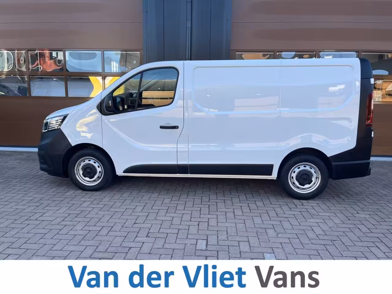 Renault Trafic 2.0 dCi 110pk E6 Générique 3p Lease €219 p/m, Led verlichting, 3 zitplaatsen, Volledig ond