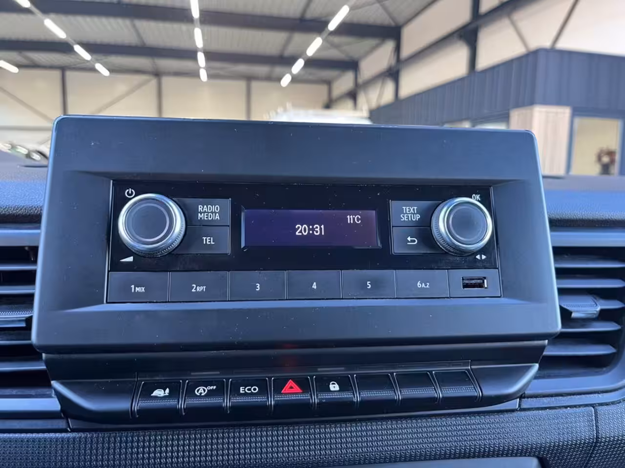 Renault Trafic 2.0 dCi 110pk E6 Générique 3p Lease €219 p/m, Led verlichting, 3 zitplaatsen, Volledig ond