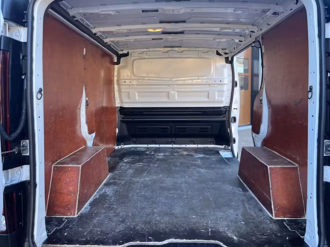 Renault Trafic 2.0 dCi 110pk E6 Générique 3p Lease €219 p/m, Led verlichting, 3 zitplaatsen, Volledig ond