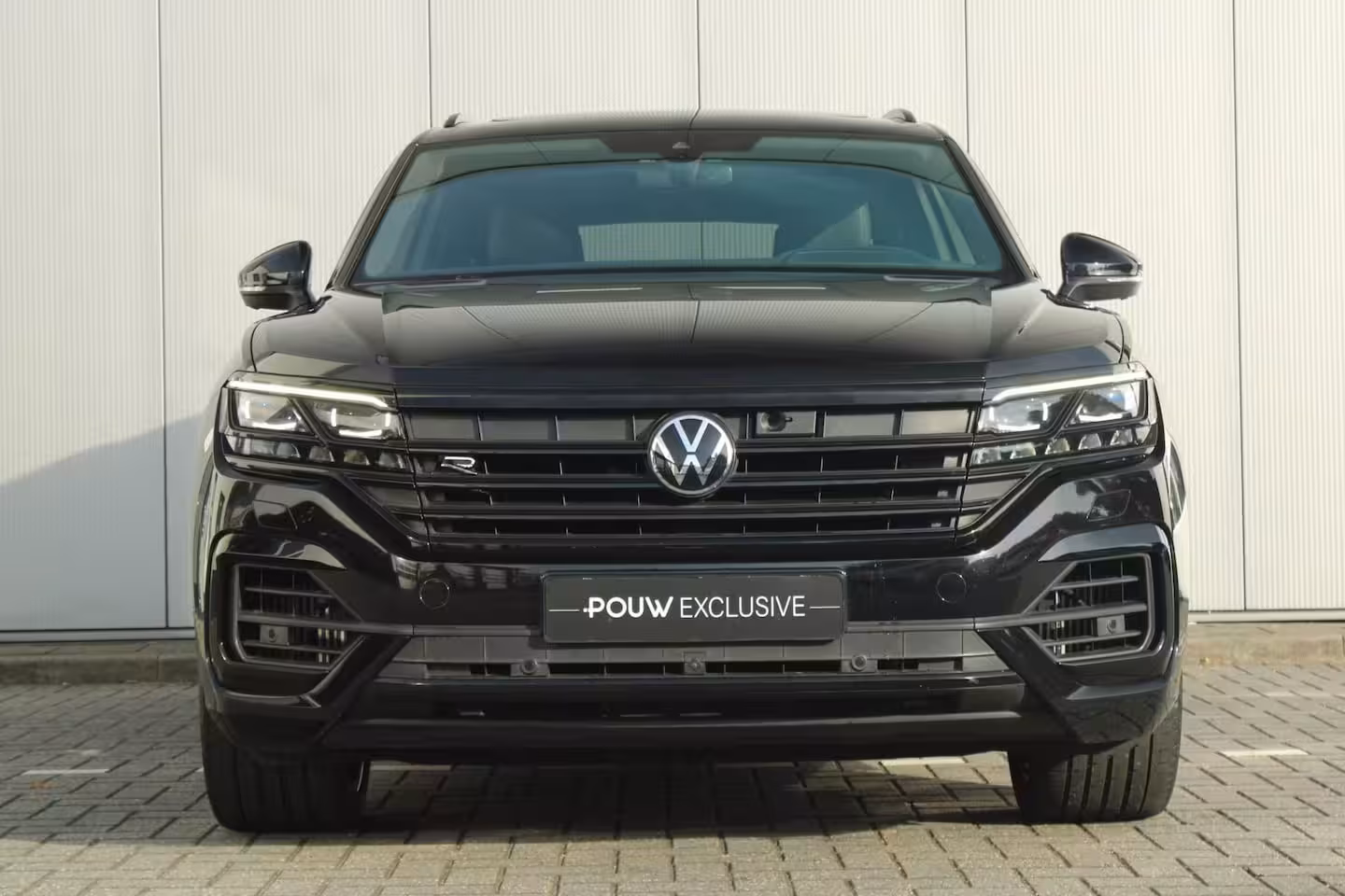 Volkswagen Touareg R 3.0 TSI eHybrid 462pk 4MOTION | Panoramadak | Trekhaak Uitklapbaar | Luchtvering | 360 C