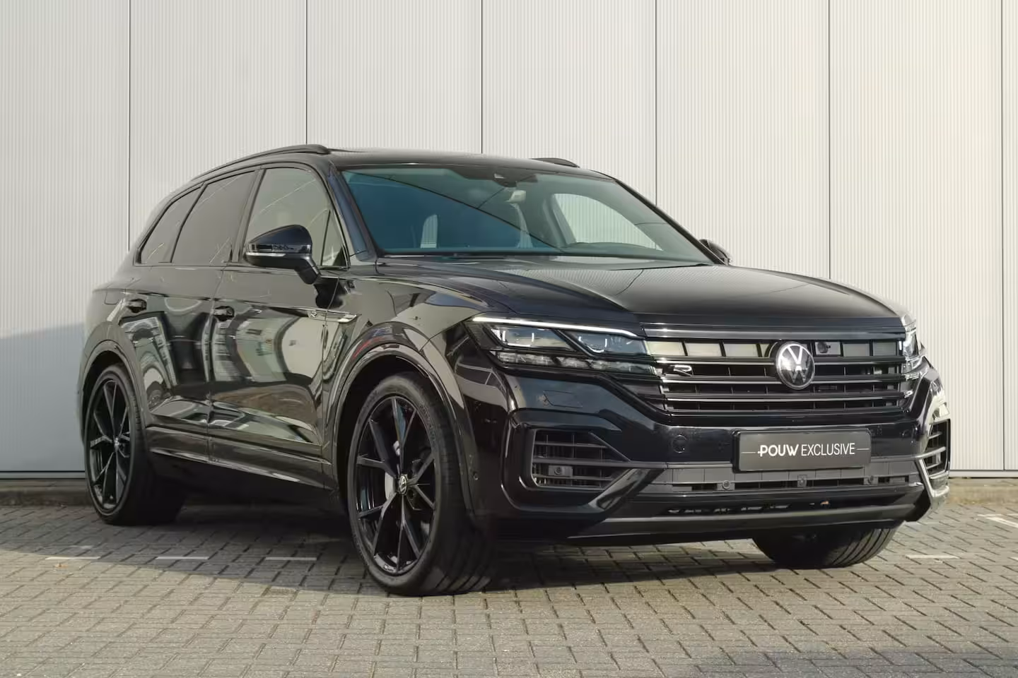 Volkswagen Touareg R 3.0 TSI eHybrid 462pk 4MOTION | Panoramadak | Trekhaak Uitklapbaar | Luchtvering | 360 C
