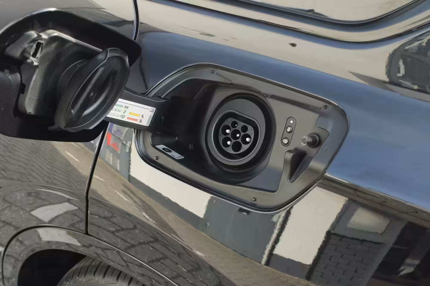 Volkswagen Touareg R 3.0 TSI eHybrid 462pk 4MOTION | Panoramadak | Trekhaak Uitklapbaar | Luchtvering | 360 C
