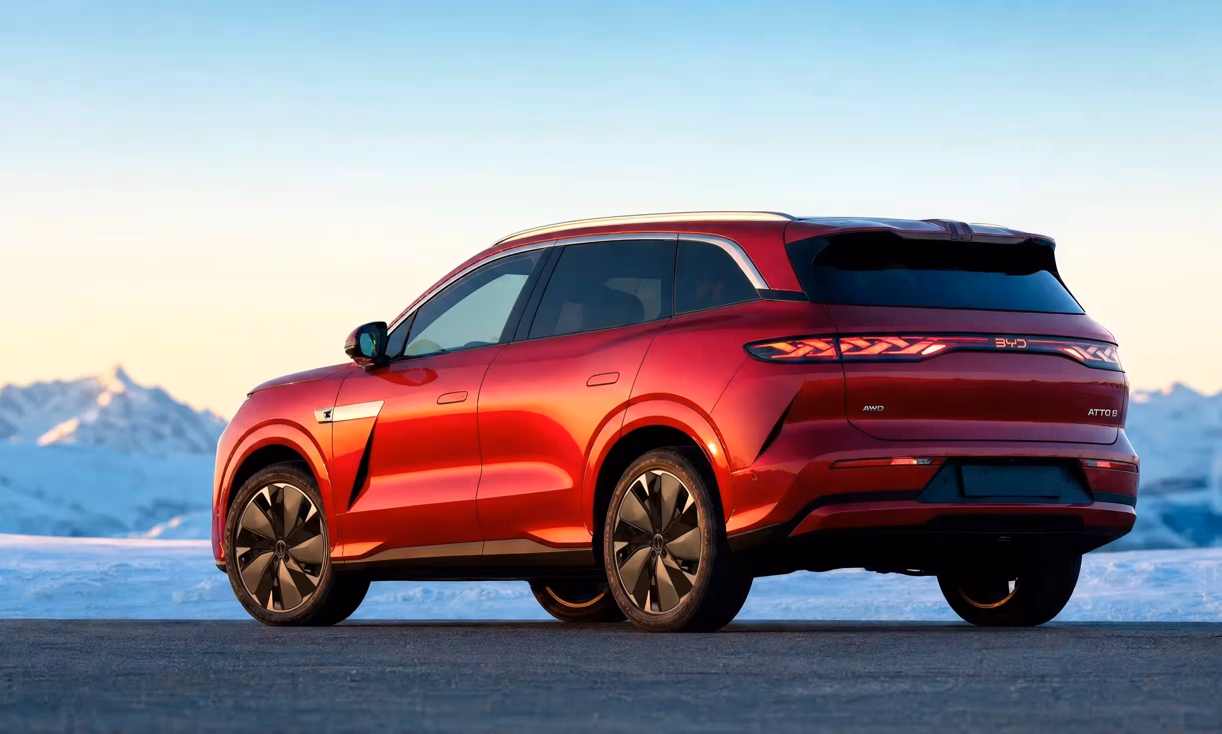 BYD Atto 8