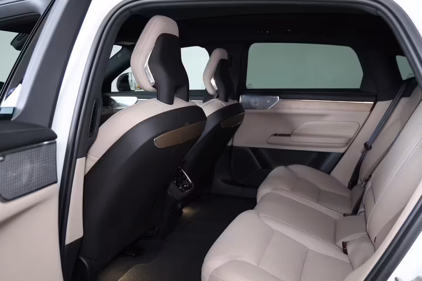 Volvo ES90 Ext. R. Ultra Launch Edition 92 kWh - Panoramadak - IntelliSafe Assist & Surround - 360º C