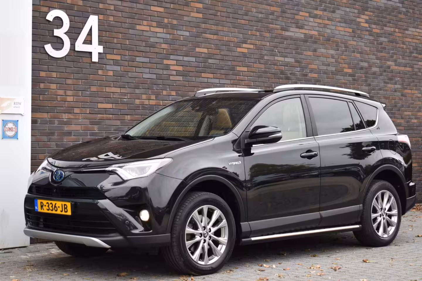 Toyota RAV4 2.5 Hybrid ECC PANODAK LEDER LMV NAVI