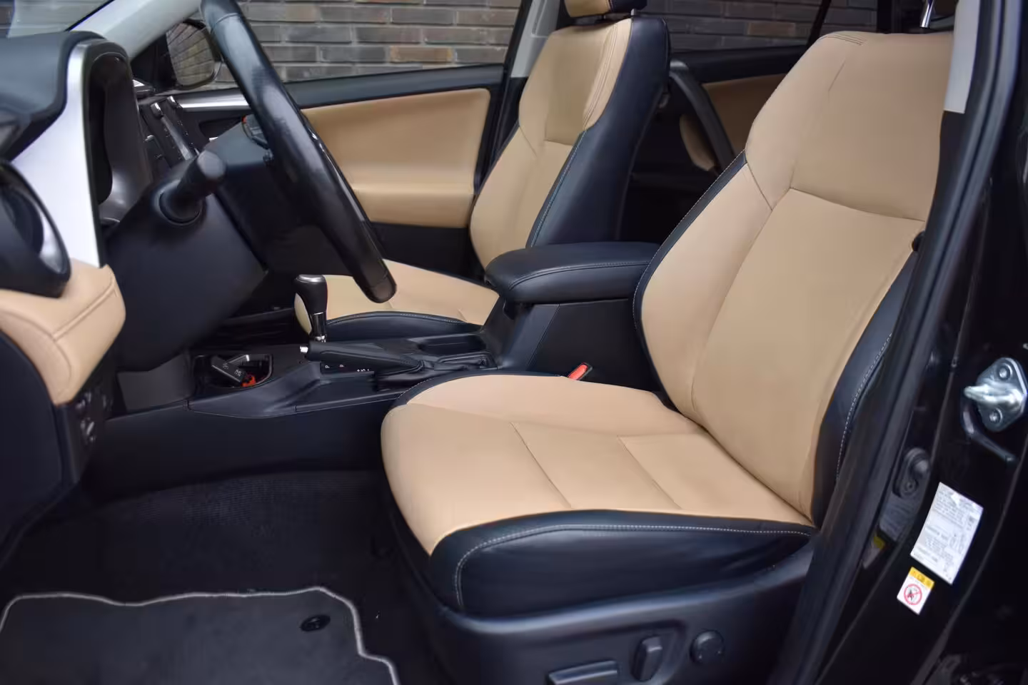 Toyota RAV4 2.5 Hybrid ECC PANODAK LEDER LMV NAVI