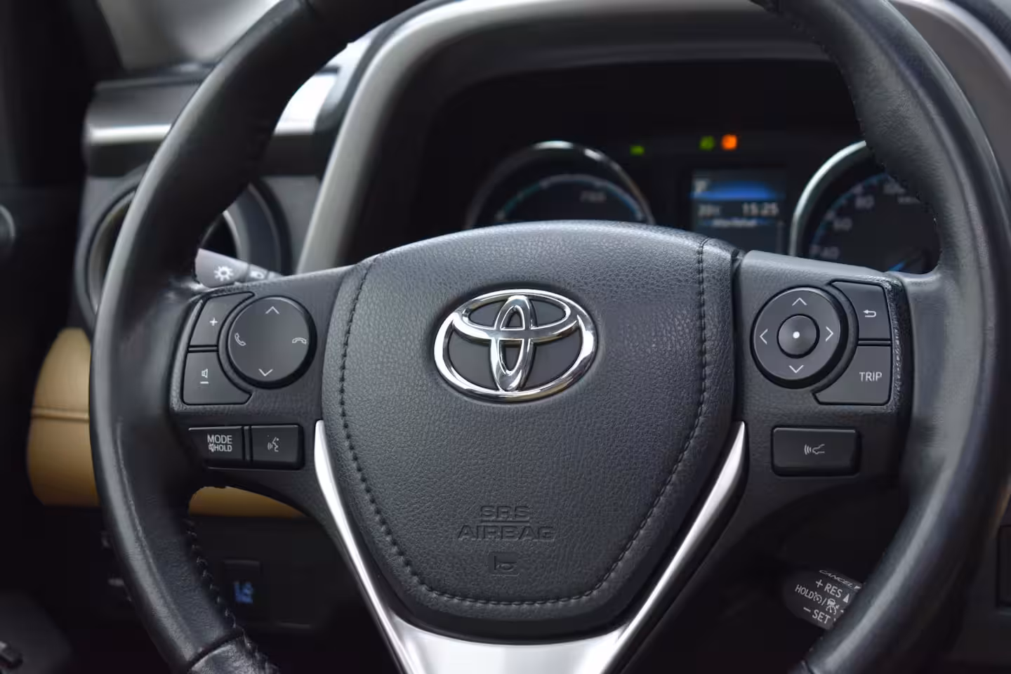 Toyota RAV4 2.5 Hybrid ECC PANODAK LEDER LMV NAVI