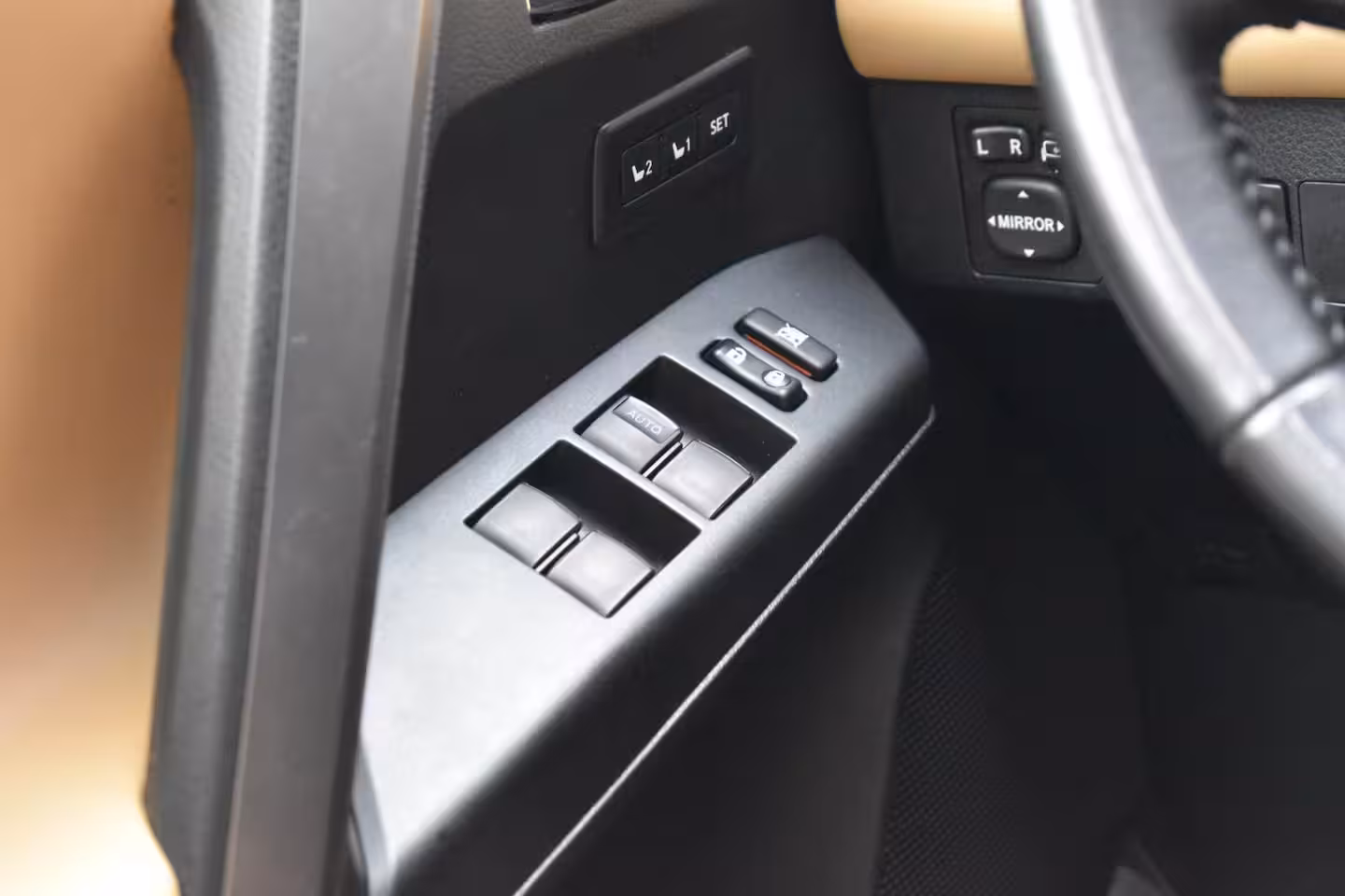Toyota RAV4 2.5 Hybrid ECC PANODAK LEDER LMV NAVI