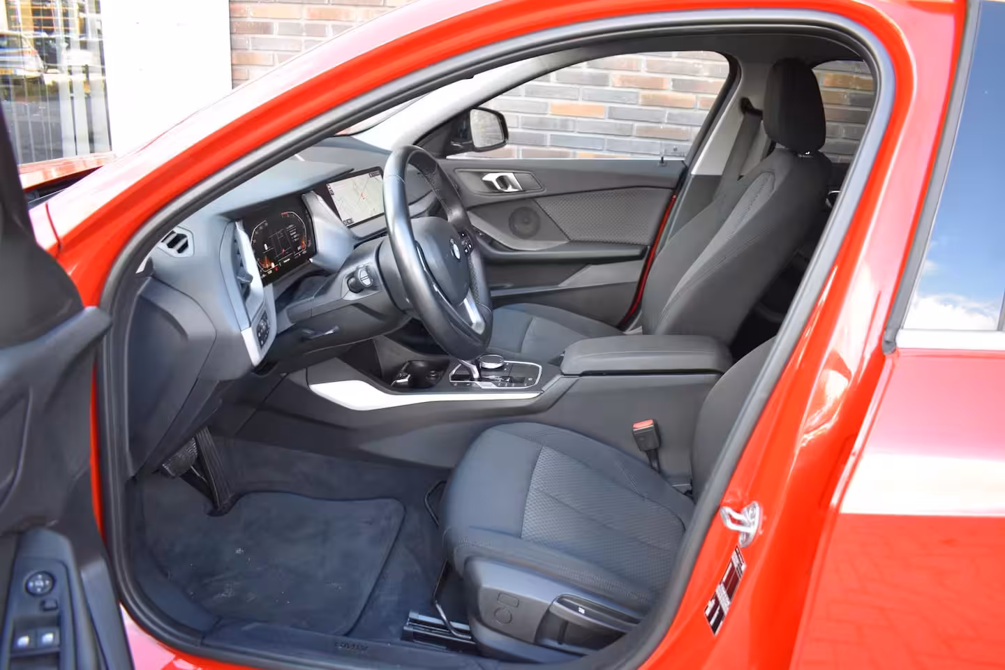 BMW 1-serie 118i ECC LMV NAVI VIRTUAL