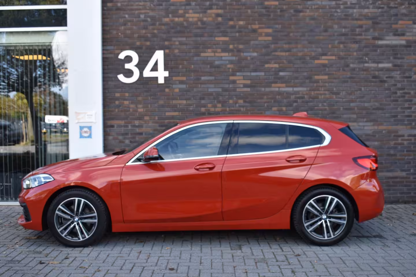 BMW 1-serie 118i ECC LMV NAVI VIRTUAL