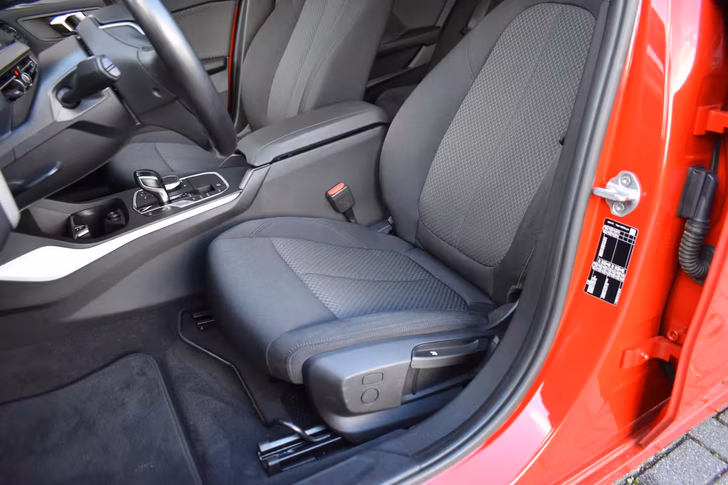 BMW 1-serie 118i ECC LMV NAVI VIRTUAL
