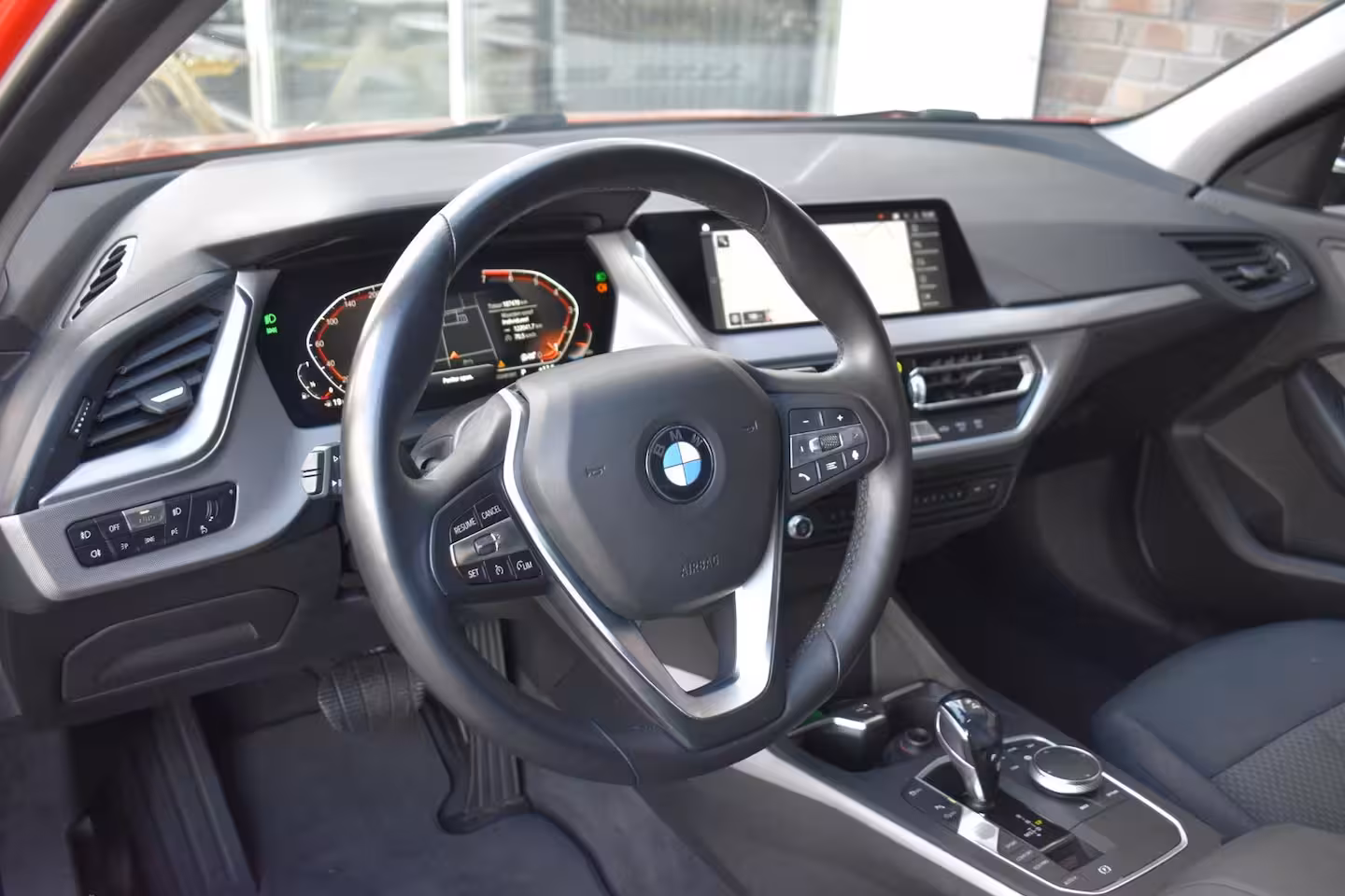 BMW 1-serie 118i ECC LMV NAVI VIRTUAL