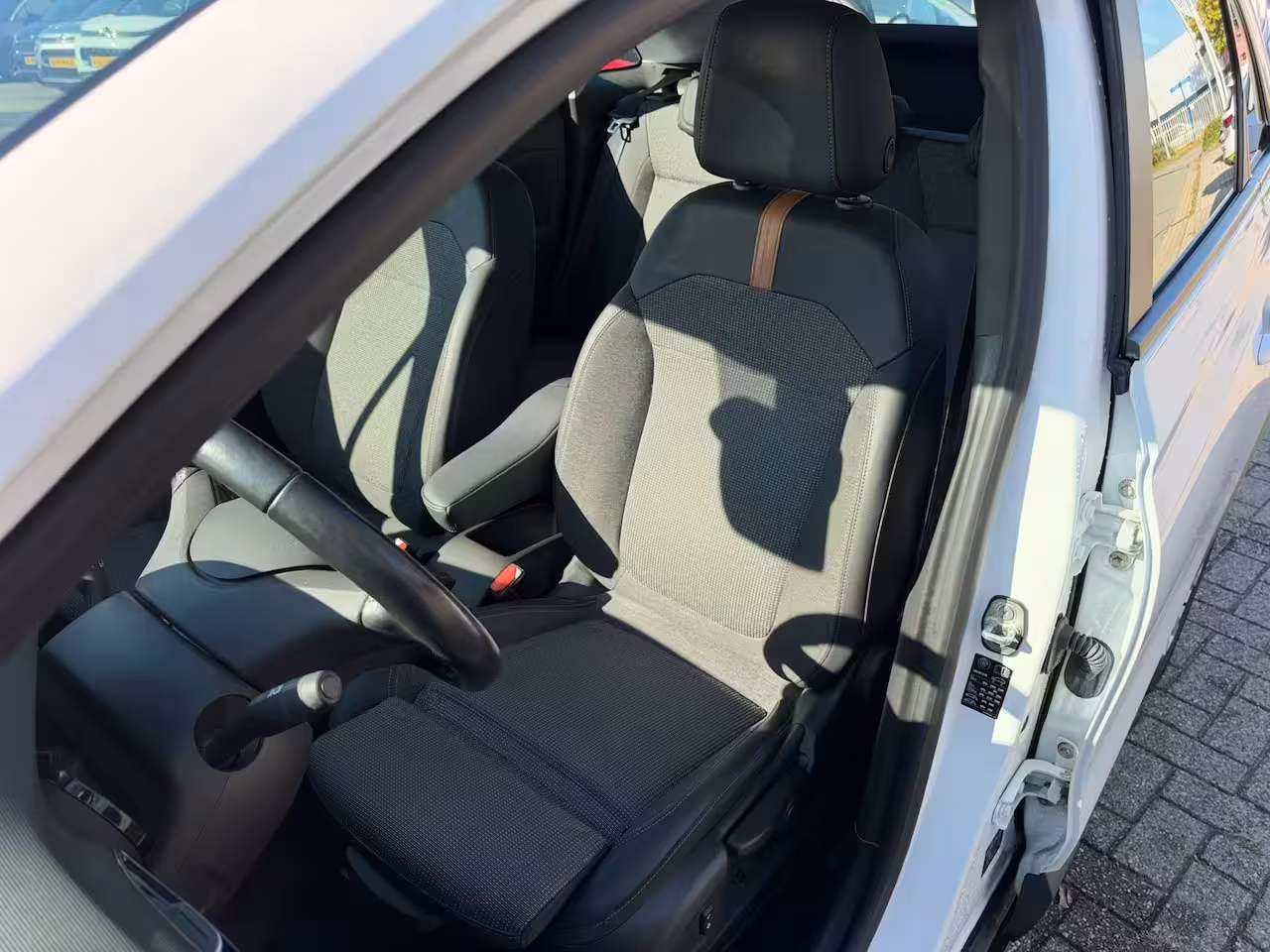 Opel Crossland 1.2 Turbo Elegance, Navigatie, Camera, Automaat, Stoel/Stuur verwarming, 1ste eigenaar, De