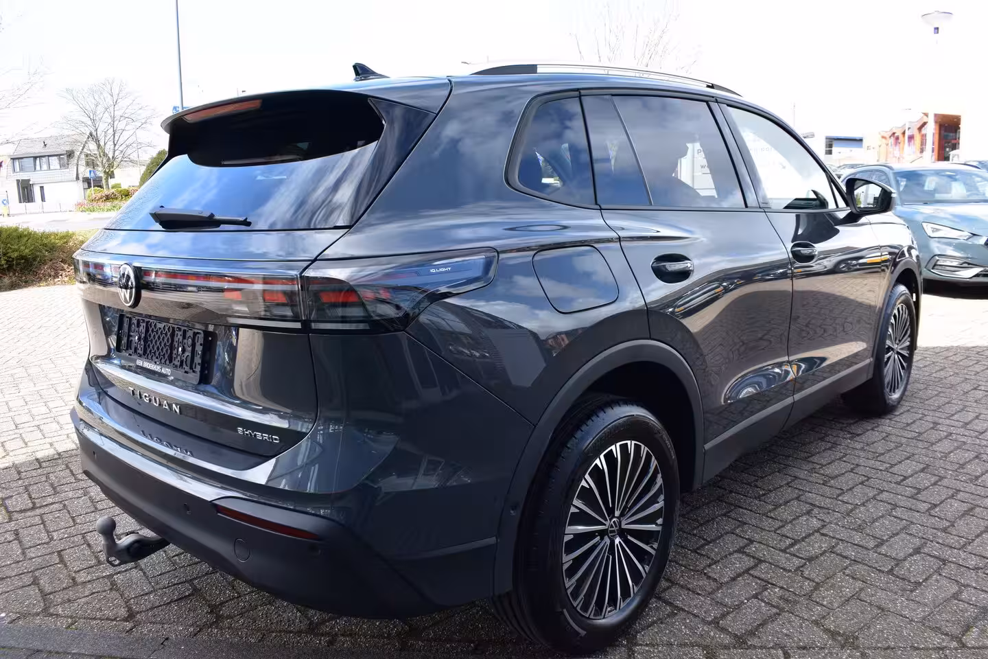 Volkswagen Tiguan Life Edition - eHybrid | 'App-Connect' draadloze smartphone integratie | Automatische afst