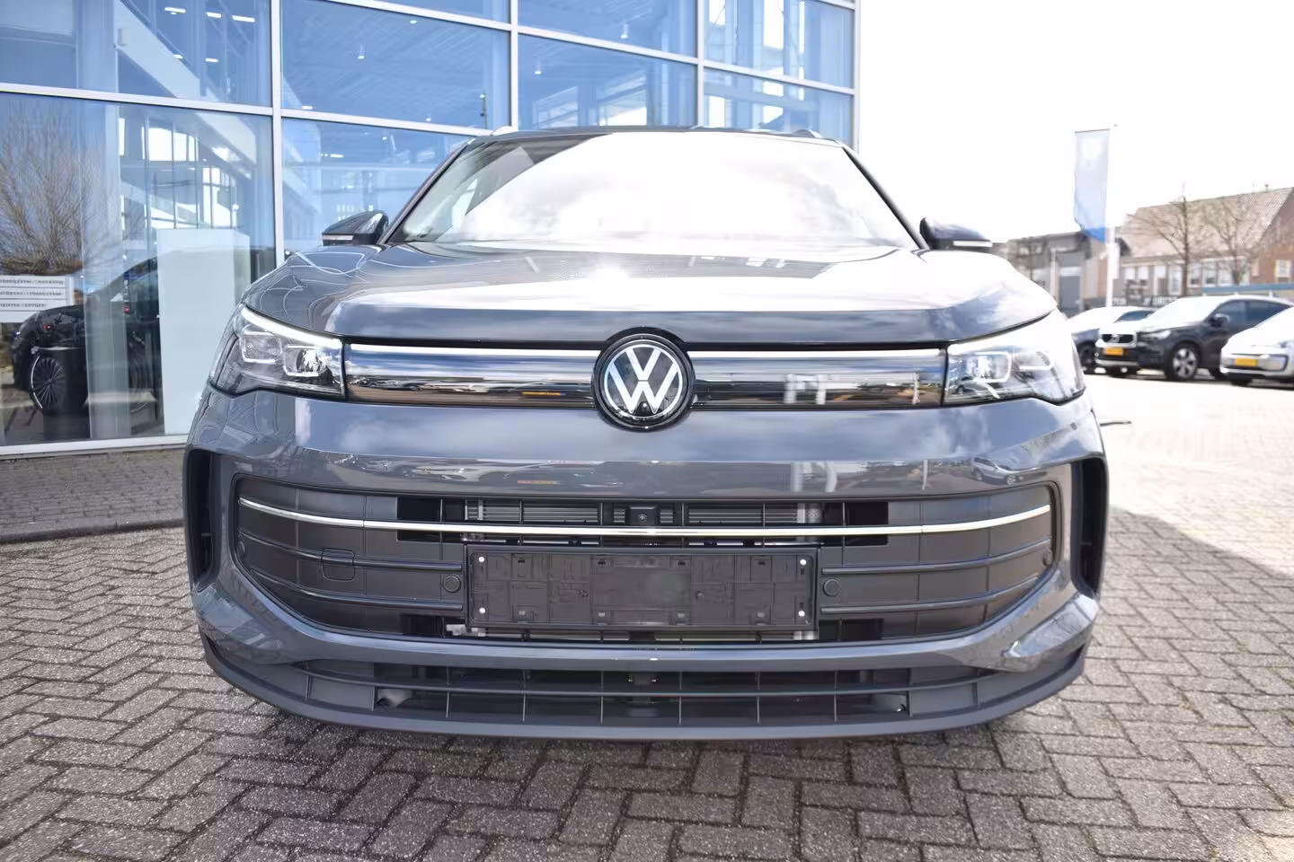 Volkswagen Tiguan Life Edition - eHybrid | 'App-Connect' draadloze smartphone integratie | Automatische afst