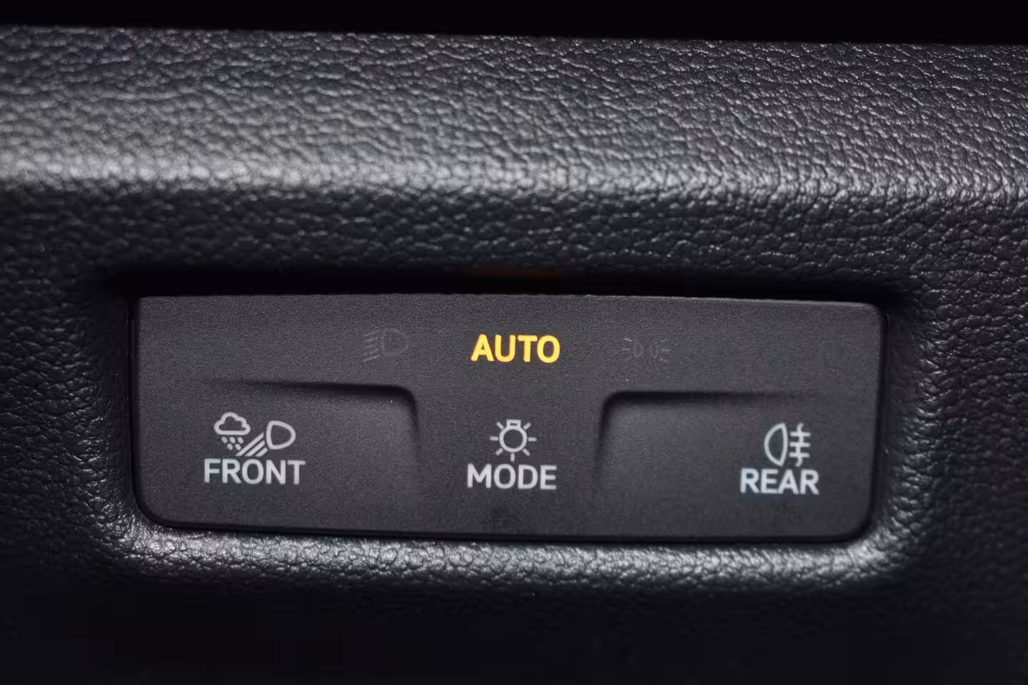 Volkswagen Tiguan Life Edition - eHybrid | 'App-Connect' draadloze smartphone integratie | Automatische afst