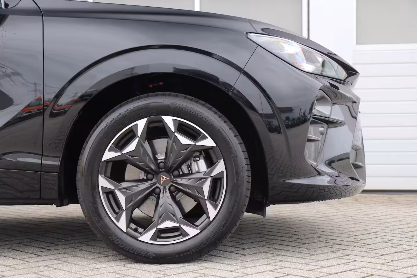 Cupra Terramar 1.5 TSI 204pk e-Hybrid | Panoramadak | Trekhaak | Stoelverwarming | Full Link | Achteruitr