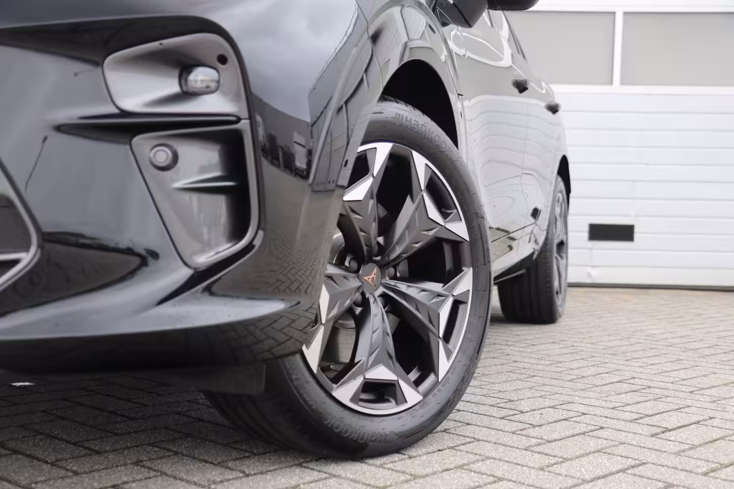 Cupra Terramar 1.5 TSI 204pk e-Hybrid | Panoramadak | Trekhaak | Stoelverwarming | Full Link | Achteruitr