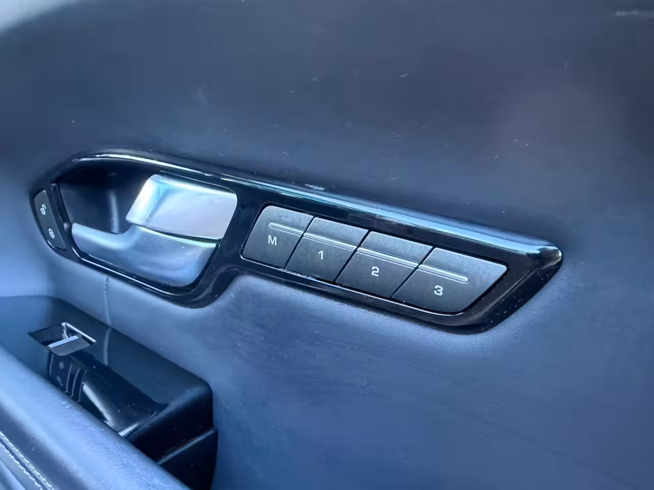Land Rover Range Rover Evoque 2.0 TD4 HSE Dynamic Pano 20inch Memory Sfeerverl