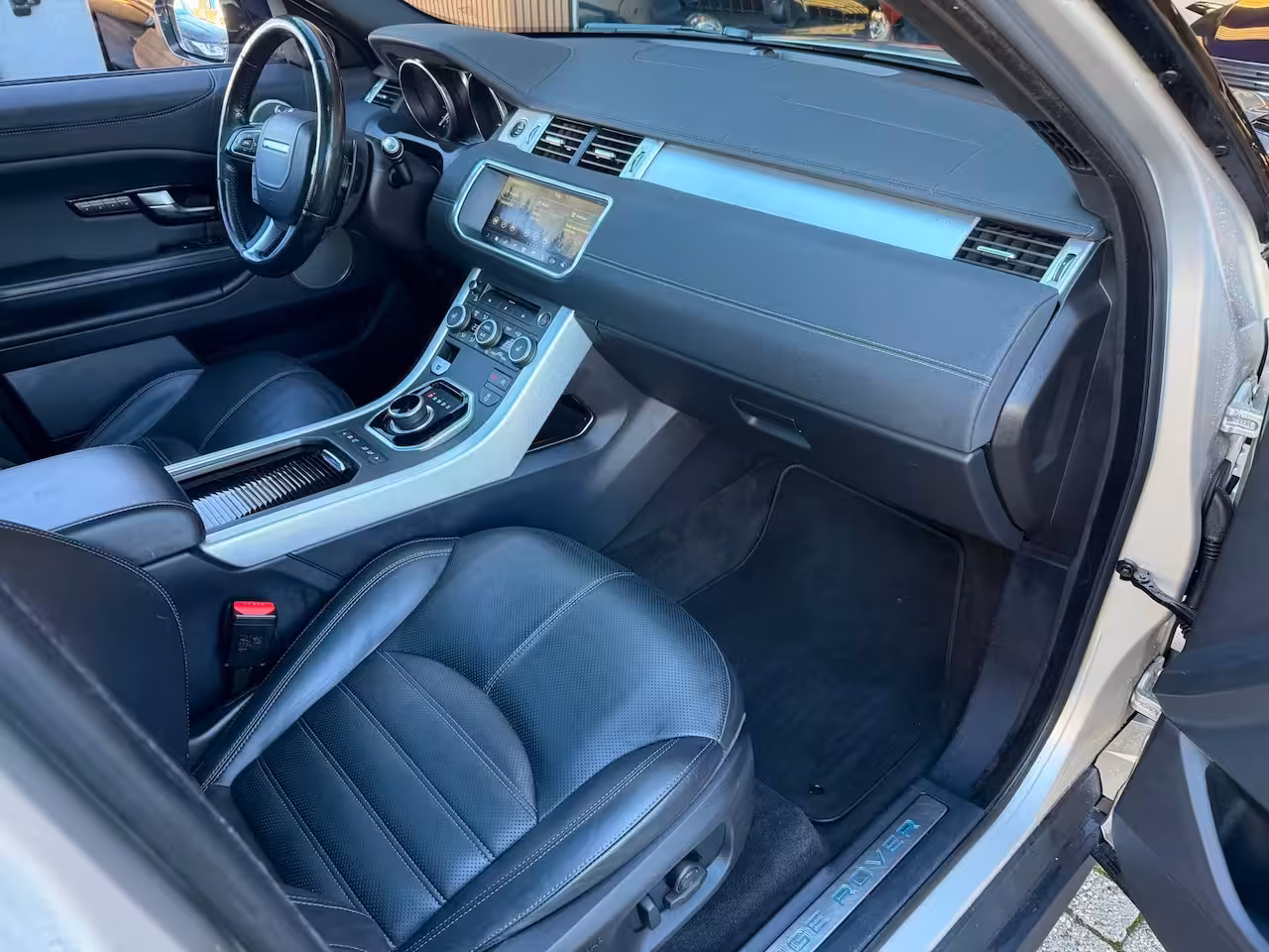Land Rover Range Rover Evoque 2.0 TD4 HSE Dynamic Pano 20inch Memory Sfeerverl