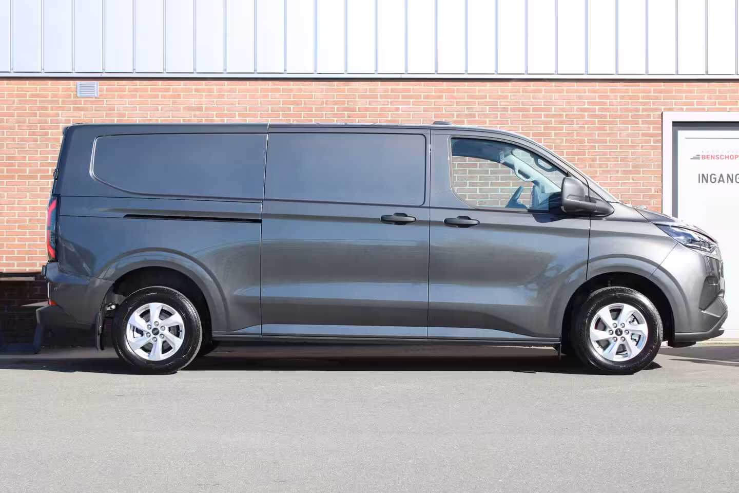 Ford E-Transit Cust. 340 L2H1 Trend 71 kWh |MATRIX-LED|STUUR+STOELVERWARMING|CAMERA|