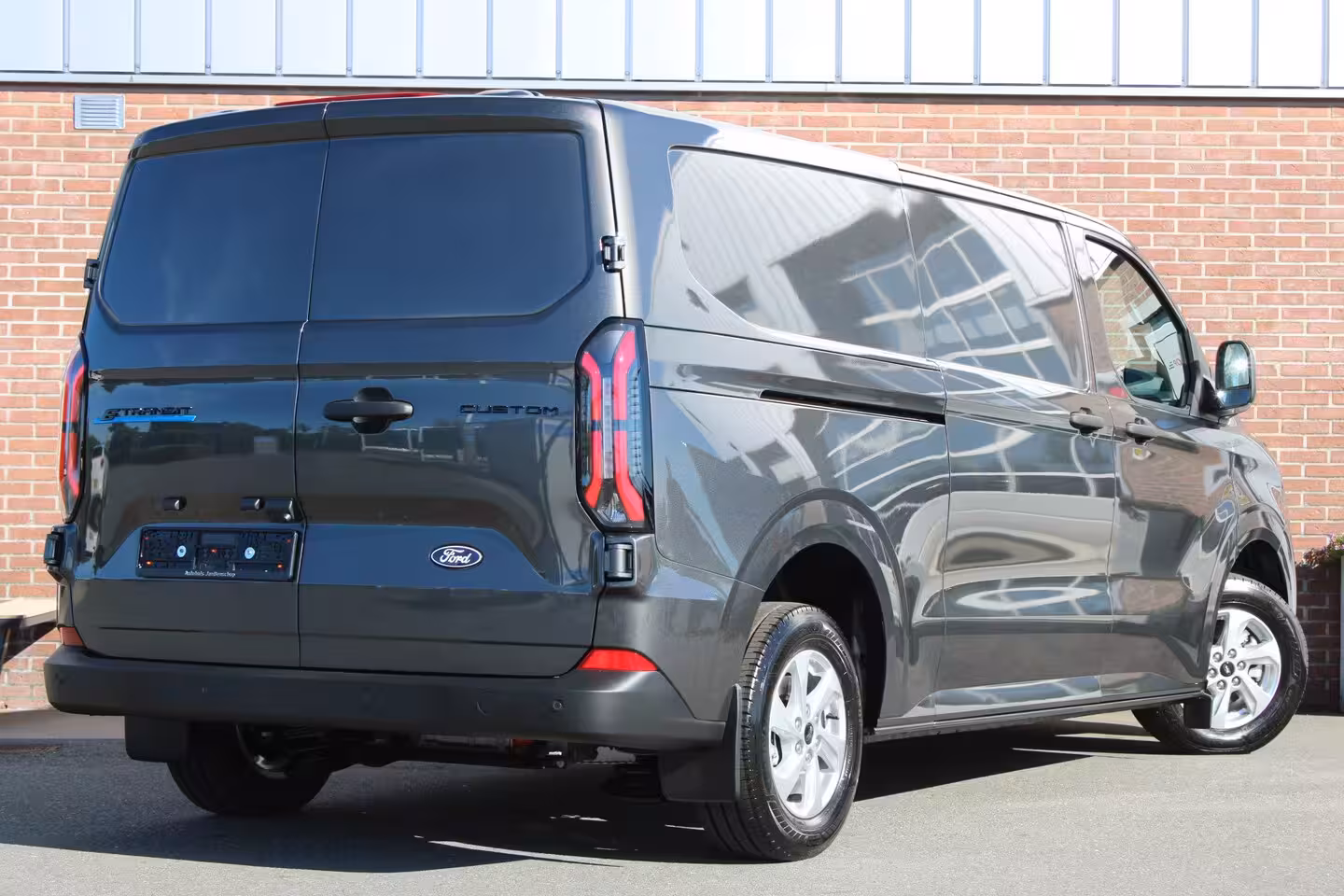 Ford E-Transit Cust. 340 L2H1 Trend 71 kWh |MATRIX-LED|STUUR+STOELVERWARMING|CAMERA|