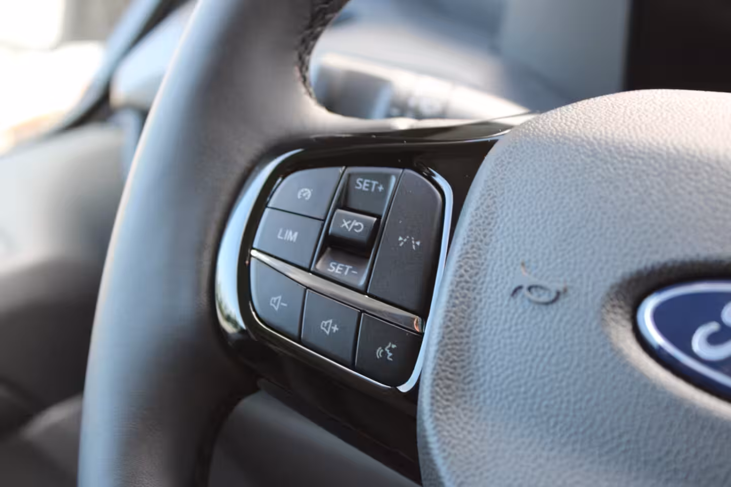 Ford E-Transit Cust. 340 L2H1 Trend 71 kWh |MATRIX-LED|STUUR+STOELVERWARMING|CAMERA|
