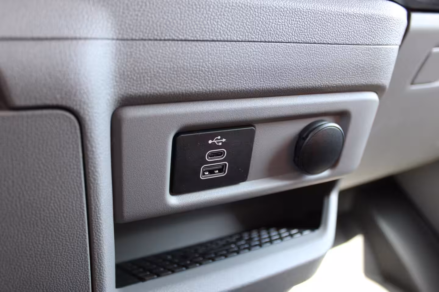 Ford E-Transit Cust. 340 L2H1 Trend 71 kWh |MATRIX-LED|STUUR+STOELVERWARMING|CAMERA|