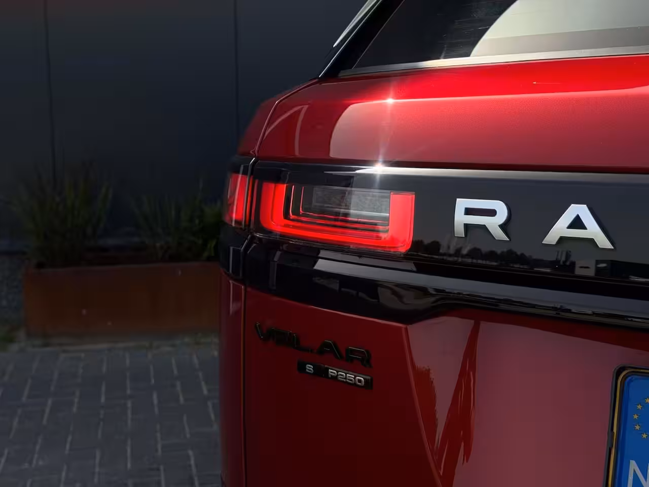 Land Rover Range Rover Velar 2.0 I4 Turbo AWD SE FULL | ORG NL | PANO | LEDER | NAVI | CR CONTROL | MF STUUR |