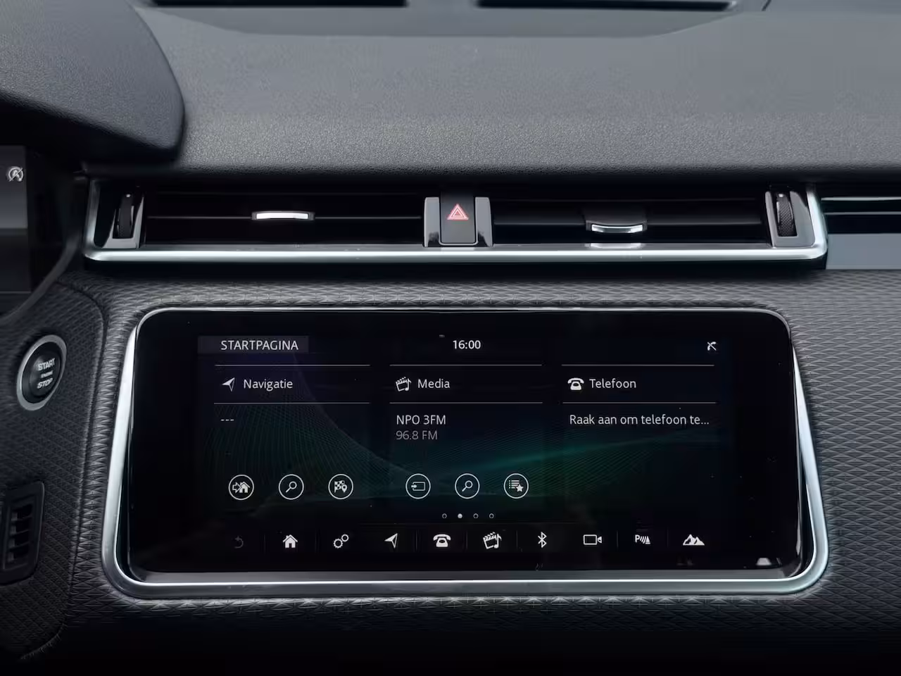 Land Rover Range Rover Velar 2.0 I4 Turbo AWD SE FULL | ORG NL | PANO | LEDER | NAVI | CR CONTROL | MF STUUR |