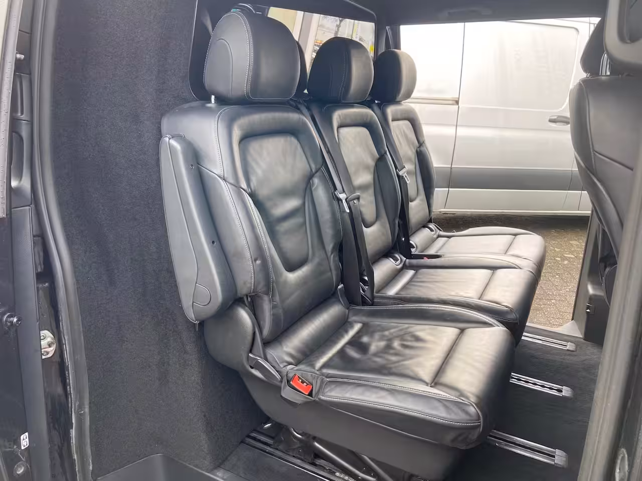 Mercedes-Benz V-klasse 300d Lang DC Avantgarde | AMG edition | Distronic | 360° Camera