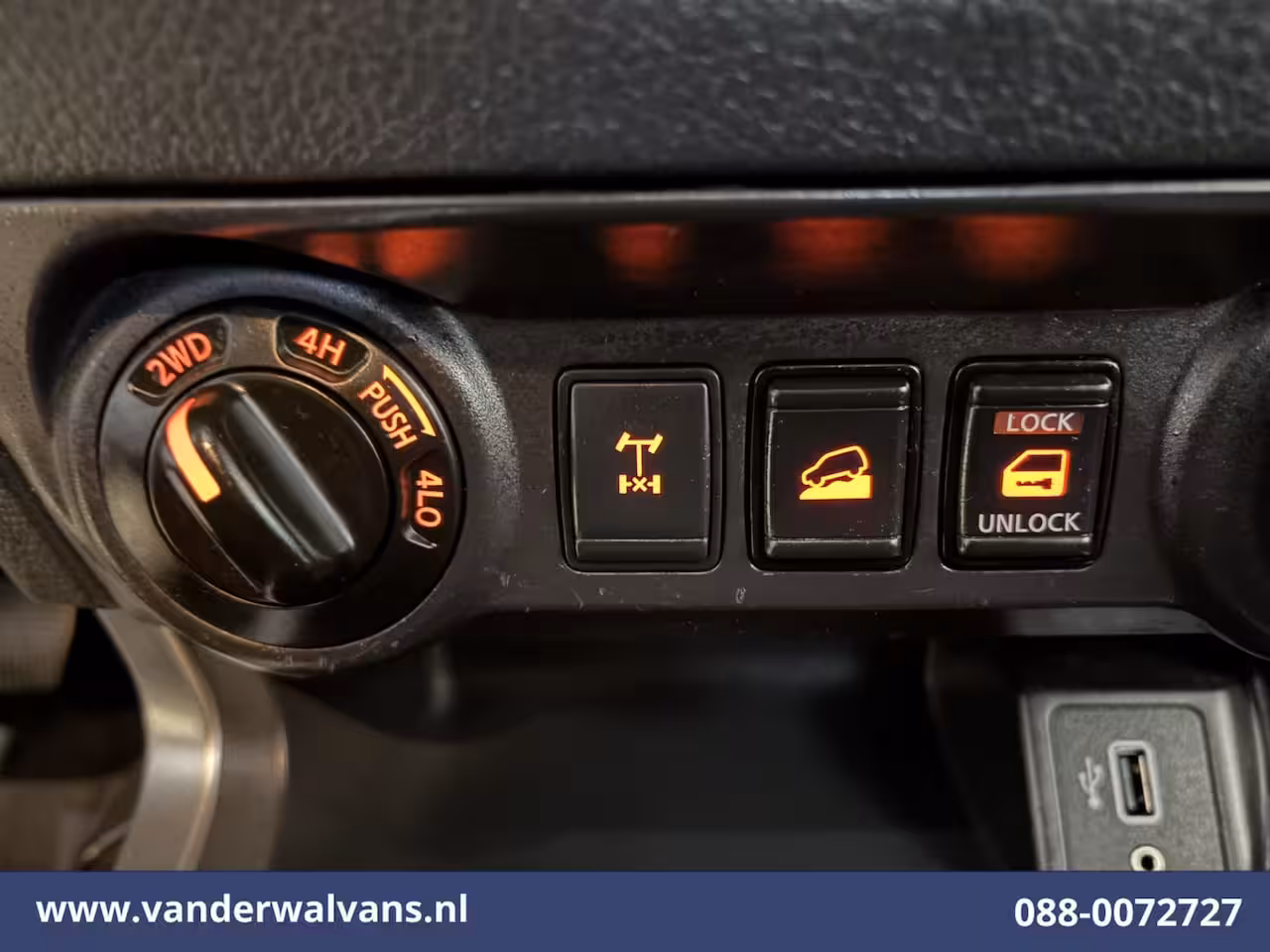 Nissan Navara 2.3 dCi 164pk 4x4 Aandrijving Euro6 Airco | 3500kg trekhaak | Camera | Cruisecontrol | LM